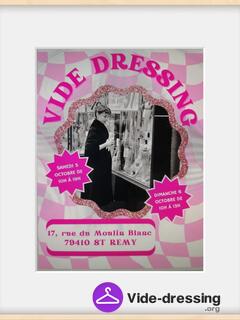 Photo du vide-dressing Vide dressing de folie