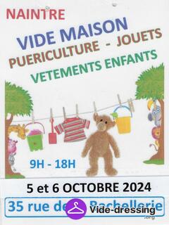 Photo du vide-dressing Vide Maison spécial Vêtements Enfants, Puériculture, Jouets